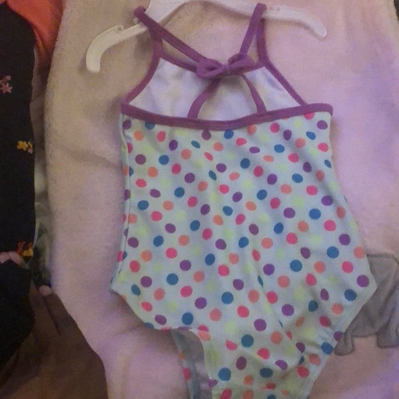 Swtimsuit - Picture 2 of 4